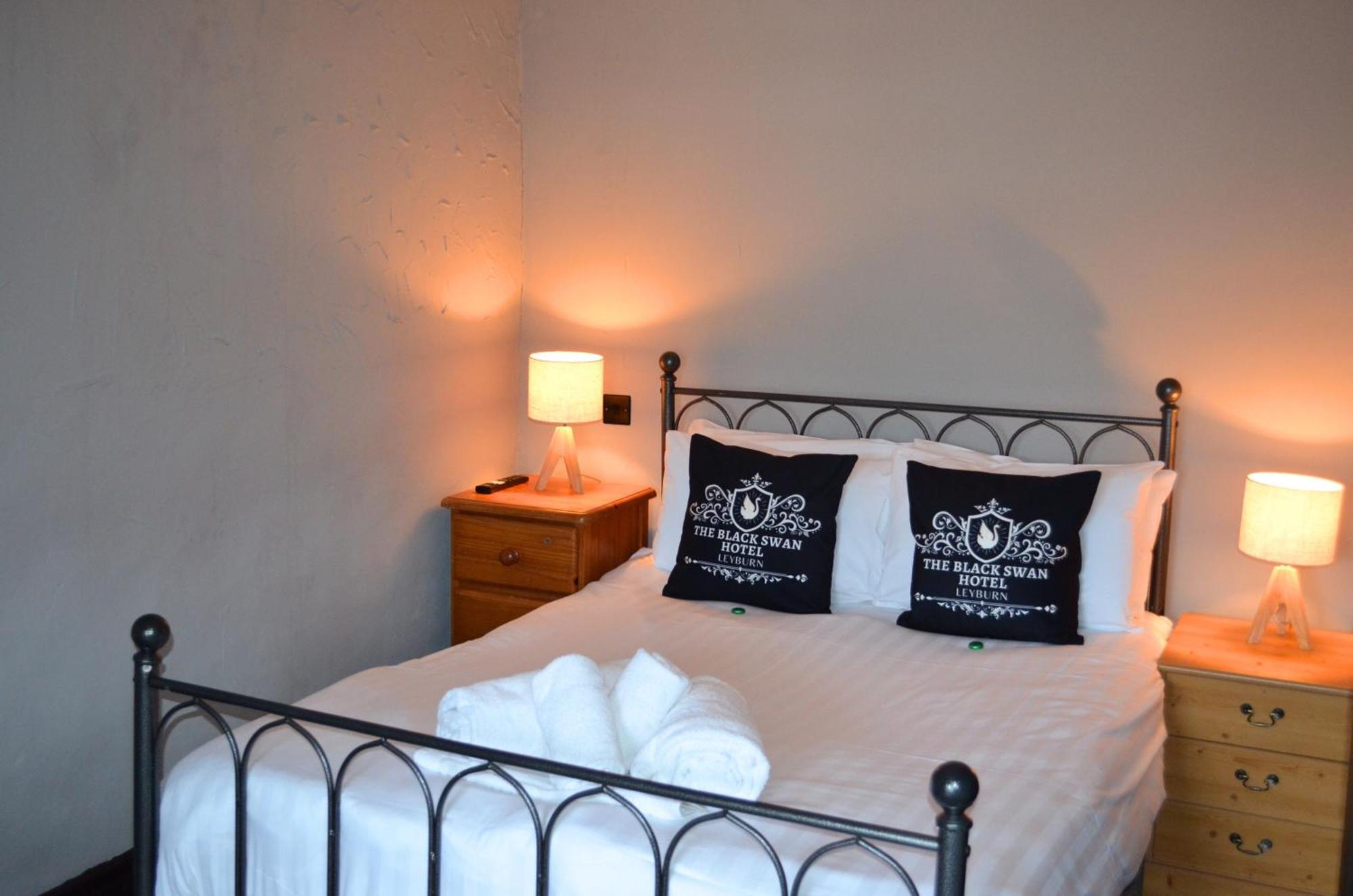 Hotel The Black Swan 3*