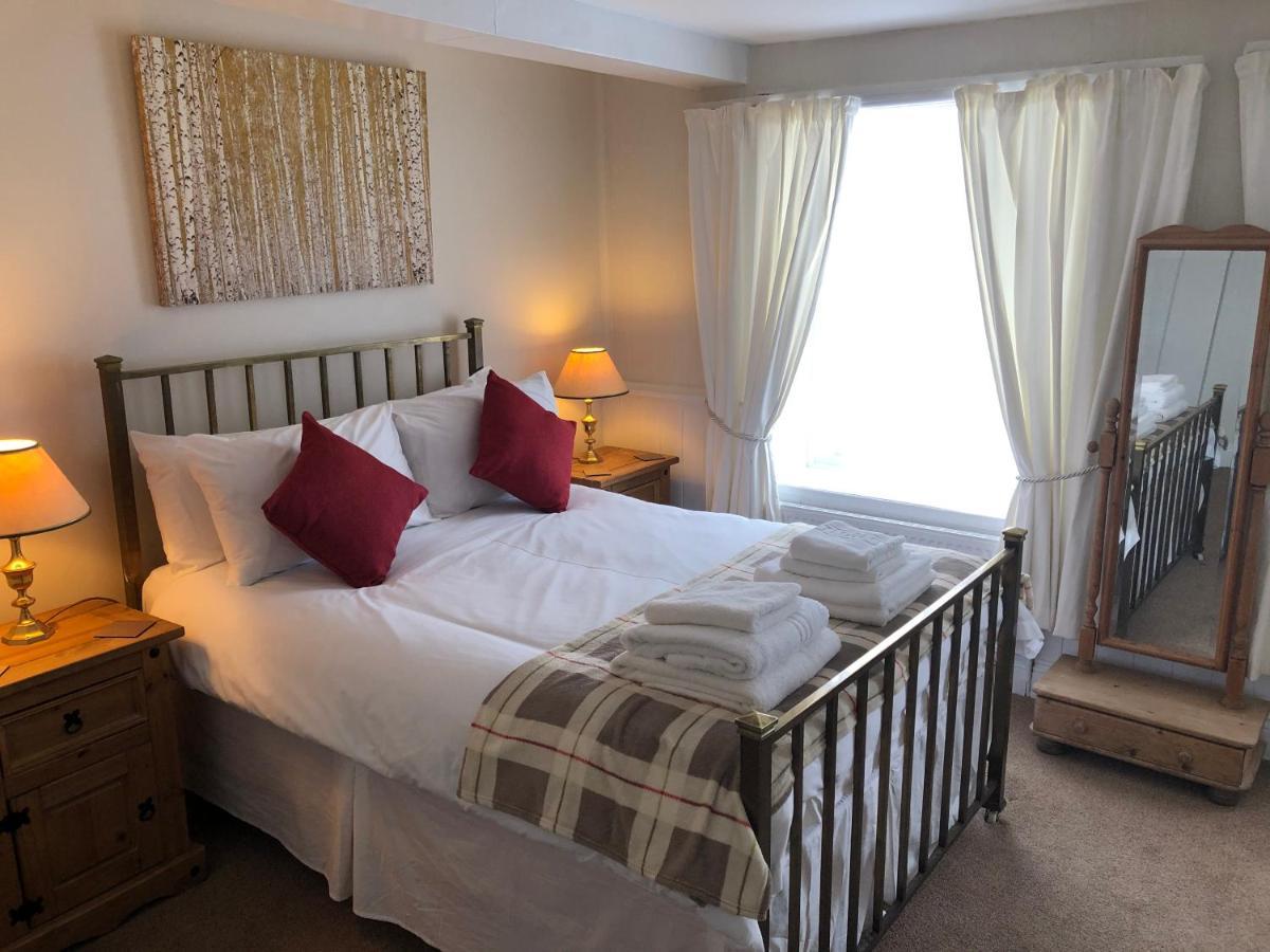 The Black Swan Hotel 3*