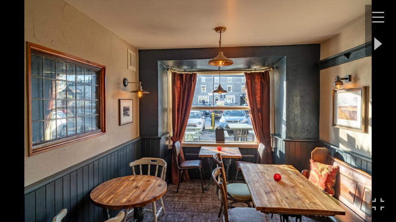 The Black Swan 3* Leyburn